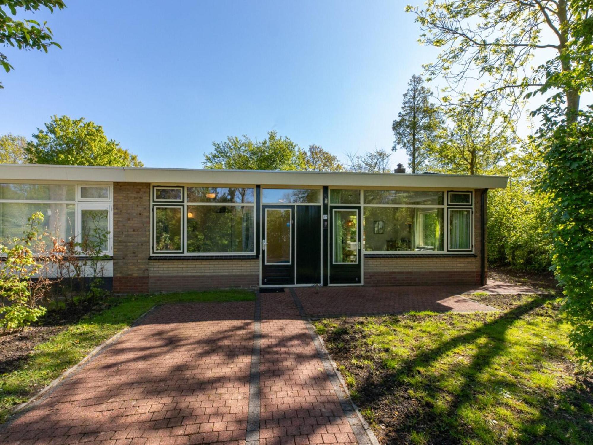 Villa Beautiful Bungalow With Garden Oostkapelle Exterior foto